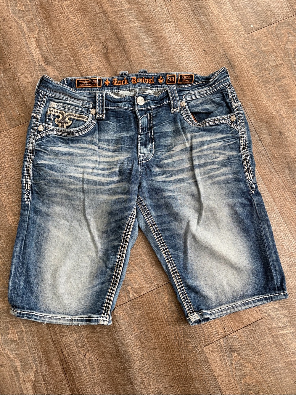 Rock Revival Men's Faded Blue Distressed Jean Shorts - Picture 2 of 9
